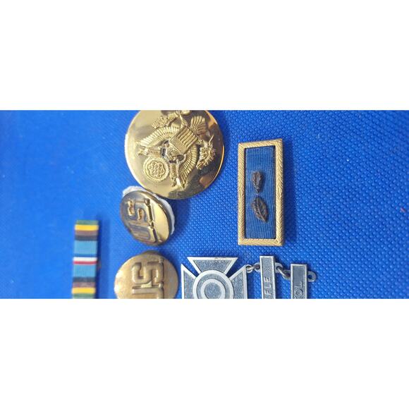 Sterling Silver US Army Shooter Award Rifle Pistol Pin- plus 7 others- vintage - Picture 3 of 6
